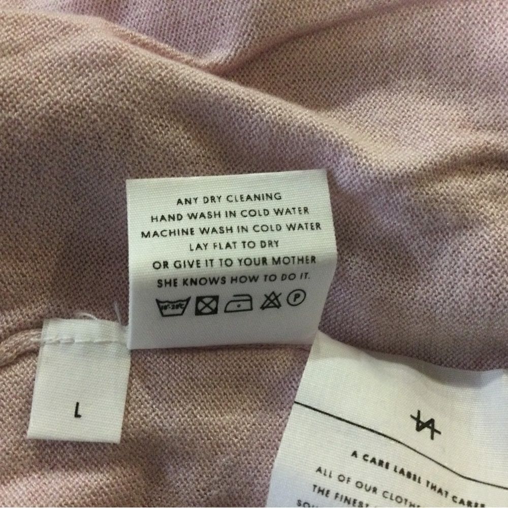 NAADAM V-Neck Sweaters - Picture 11 of 11